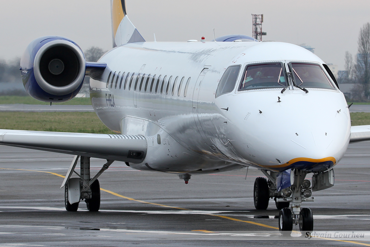 Embraer ERJ-145EU Enhance Aero Group F-HELA + Divers le 16.01.13 Fhela3