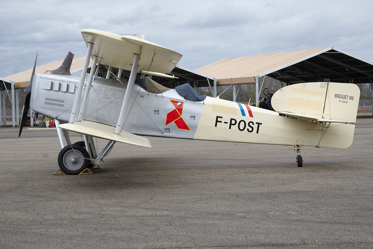 [11/04/2013] Base Aérienne 118 de Mont de Marsan: Centenaire de la "Cocotte" escadrille BR11...  7oi4