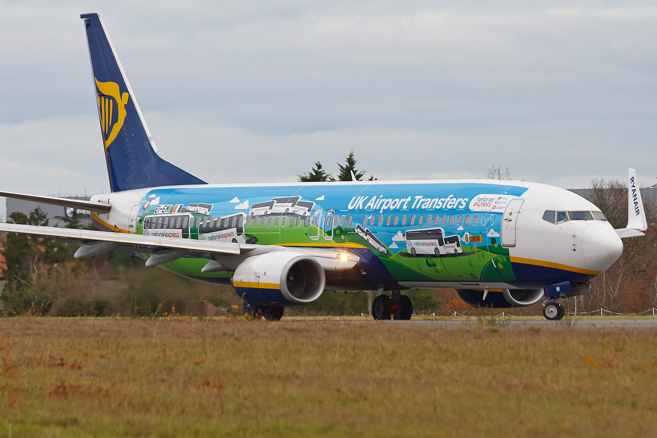  [20/12/2014] 737-800 (EI-EMI) Ryanair livrée National Express HSyz5o