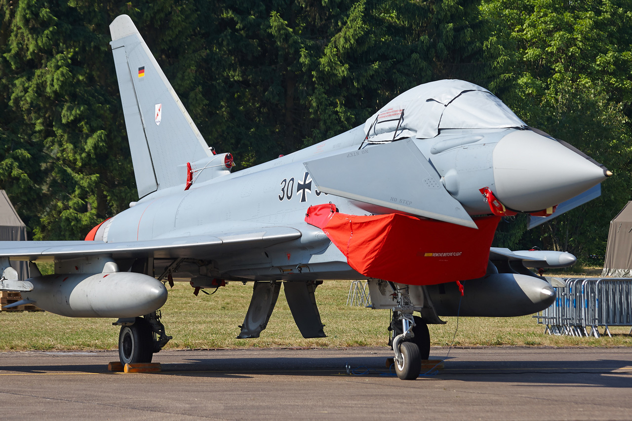 [05-06/06] Spotterday - Meeting National de l'Air BA705 - Tours ICqgTC