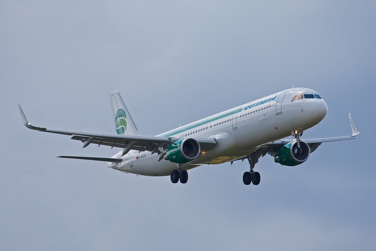 [01/08/2014] Airbus A321 (D-ASTE) Germania  ZR2Uae