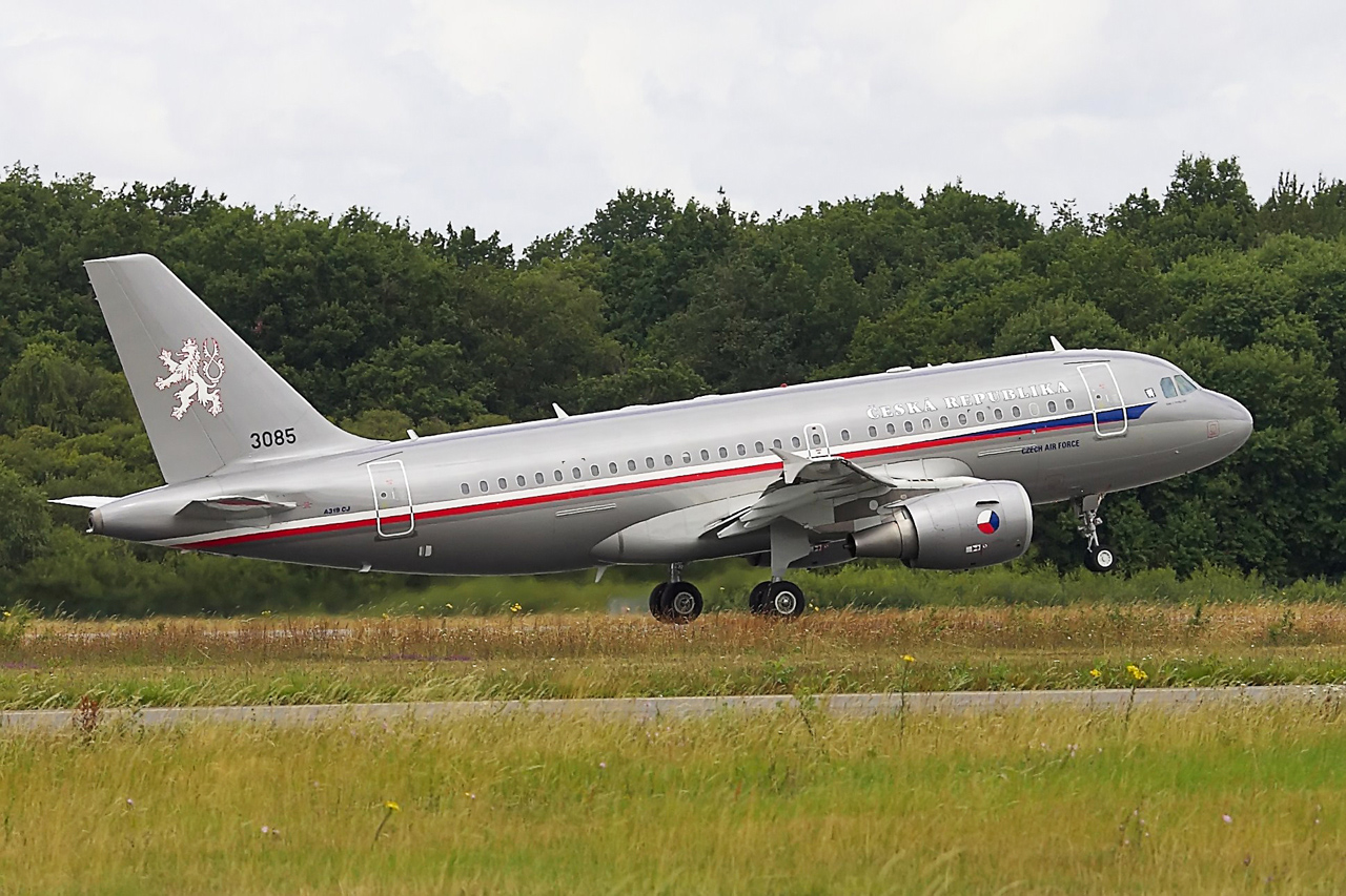 [23/06/2011] A319 (3085) Czech Air Force  Ga8x