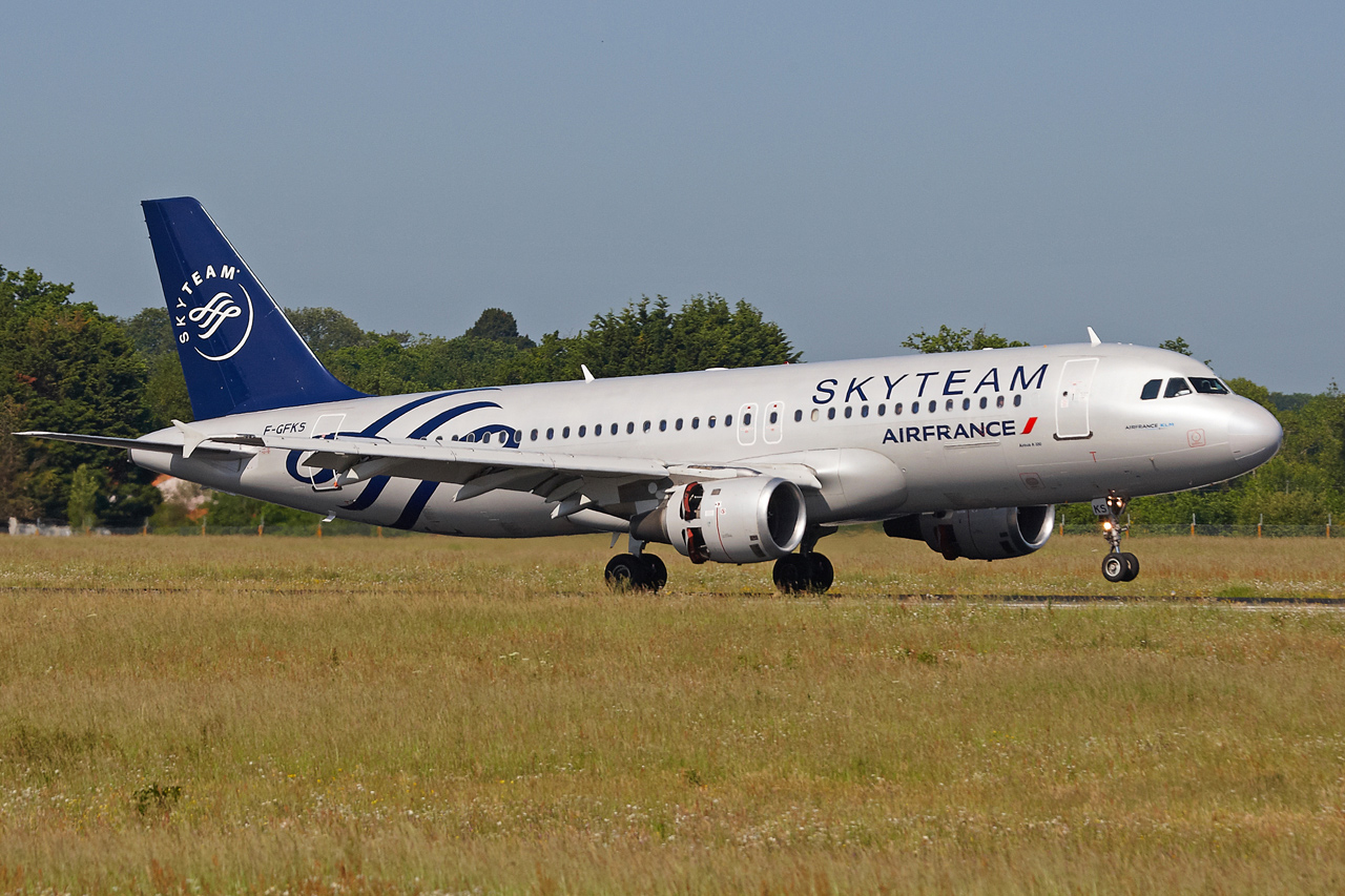 [F-GFKS & F-GFKY] A320 Air France Skyteam c/s - Page 2 Nj7c