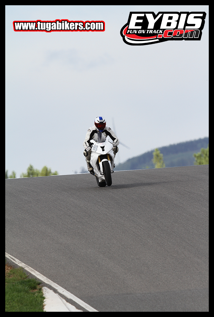 BMW-MOTORRAD-TRACKDAYS , ORGANIZED BY EYBIS , JEREZ 28 e 29 Setembro e Portimo 4-5-6 Outubro - Pgina 2 M12b