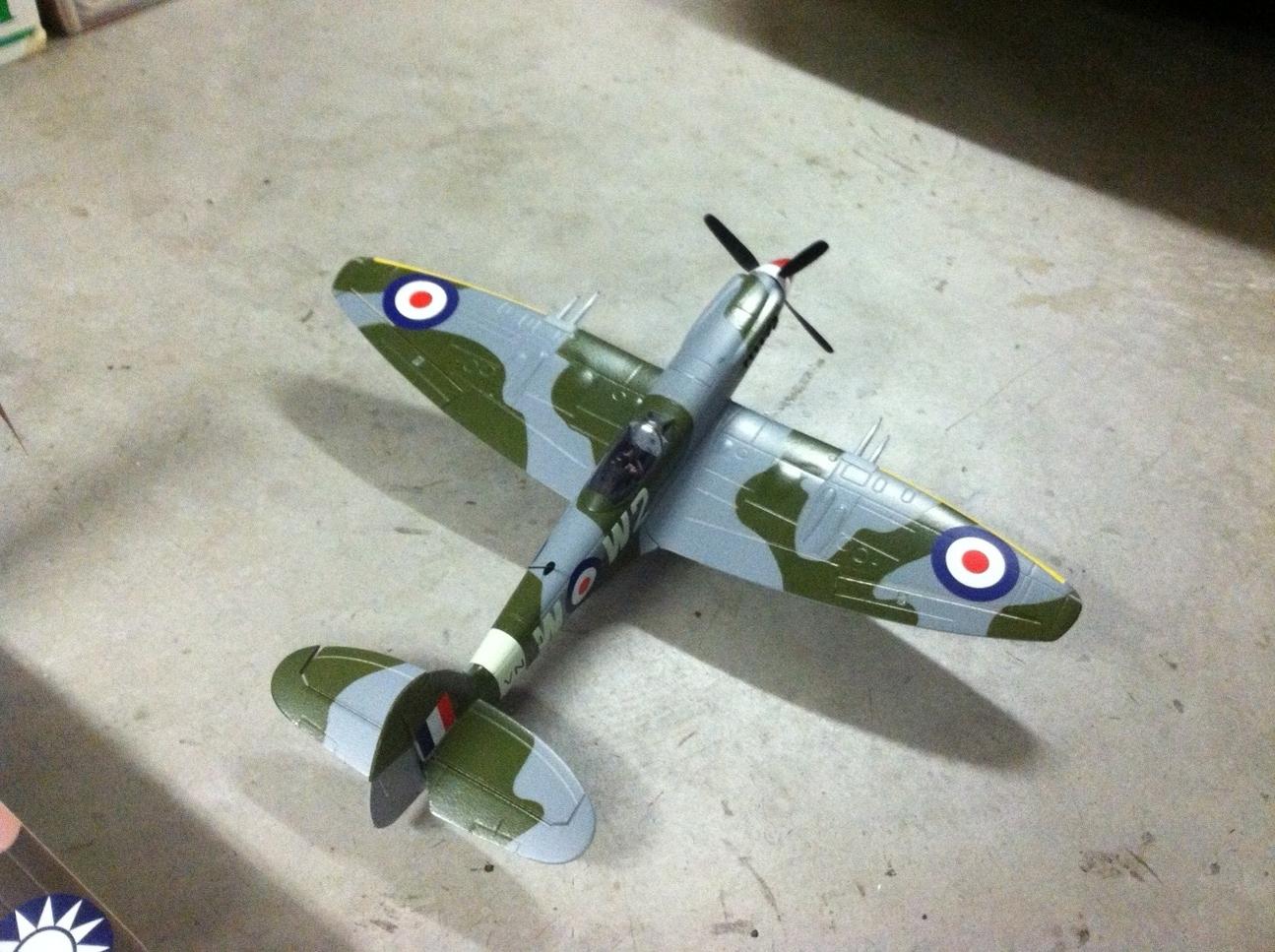 Durafly Spitfire Mk 24 w/flaps/retracts/lights 1100mm (PNF) Photo25t
