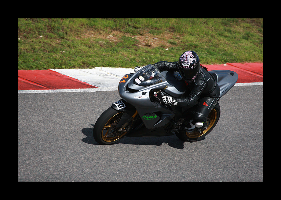 BMW-MOTORRAD-TRACKDAYS , ORGANIZED BY EYBIS , JEREZ 28 e 29 Setembro e Portimo 4-5-6 Outubro - Pgina 2 Ed9k