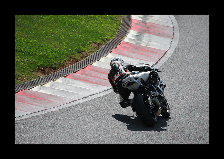 BMW-MOTORRAD-TRACKDAYS , ORGANIZED BY EYBIS , JEREZ 28 e 29 Setembro e Portimo 4-5-6 Outubro - Pgina 2 X2b5