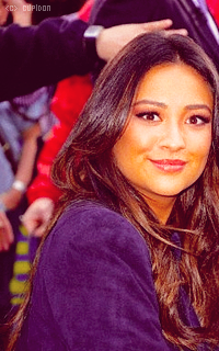 Shay Mitchell Nn69