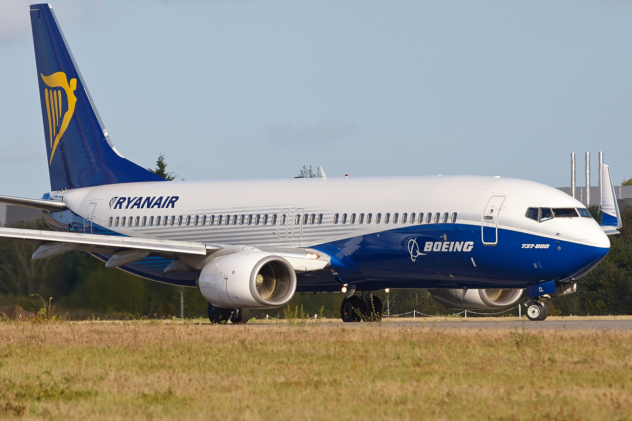 [19/10/2014] Boeing B737-800 (EI-DCL) Ryanair : "Dreamliner n/cs" Jh2NfV