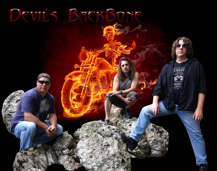 Devil's Backbone - Freedom (2014)  GN0Sn1