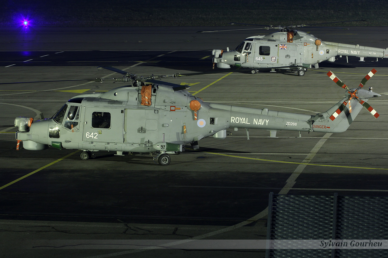 Royal Navy  AgustaWestland AW159 Wildcat & Lynx le 18 & 19.11.13 - Page 3 Lwhe