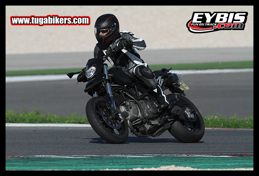 BMW-MOTORRAD-TRACKDAYS , ORGANIZED BY EYBIS , JEREZ 28 e 29 Setembro e Portimo 4-5-6 Outubro - Pgina 4 J819