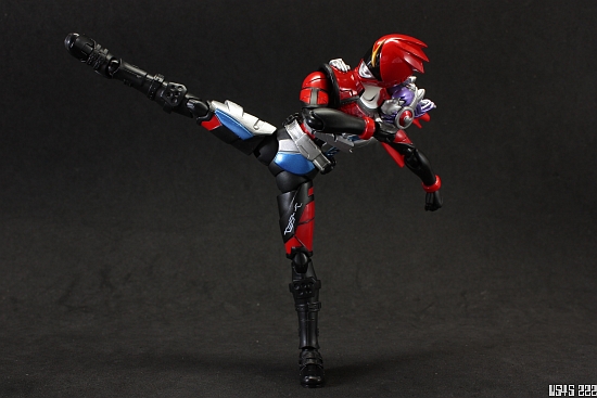 [Bandai] S.H.Figuarts Kamen Rider Kabuto - Renewal Ver. - Página 3 Hqdt