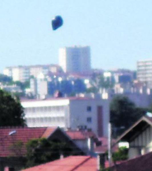 Un OVNI «comme une queue de baleine» dans le ciel toulousain ? P3ir