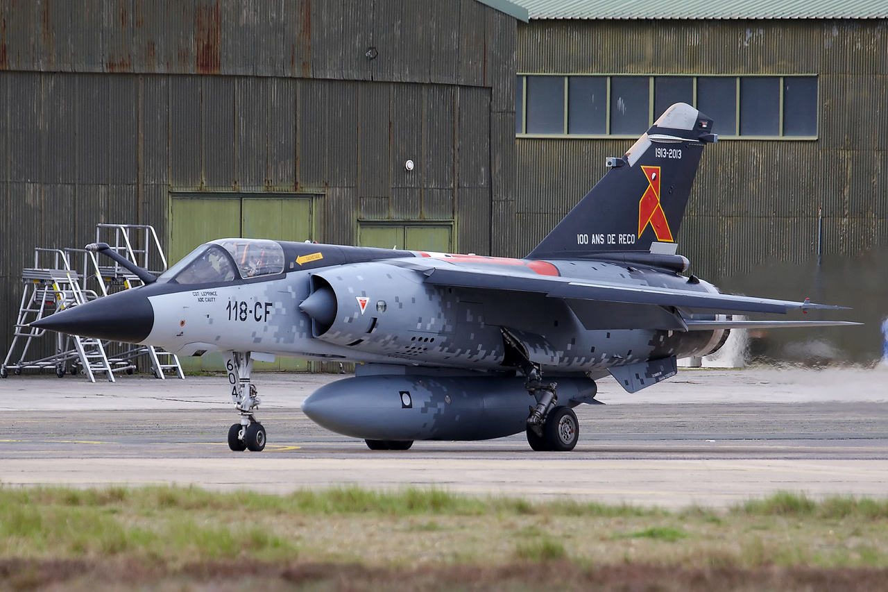 [11/04/2013] Base Aérienne 118 de Mont de Marsan: Centenaire de la "Cocotte" escadrille BR11...  0f0w