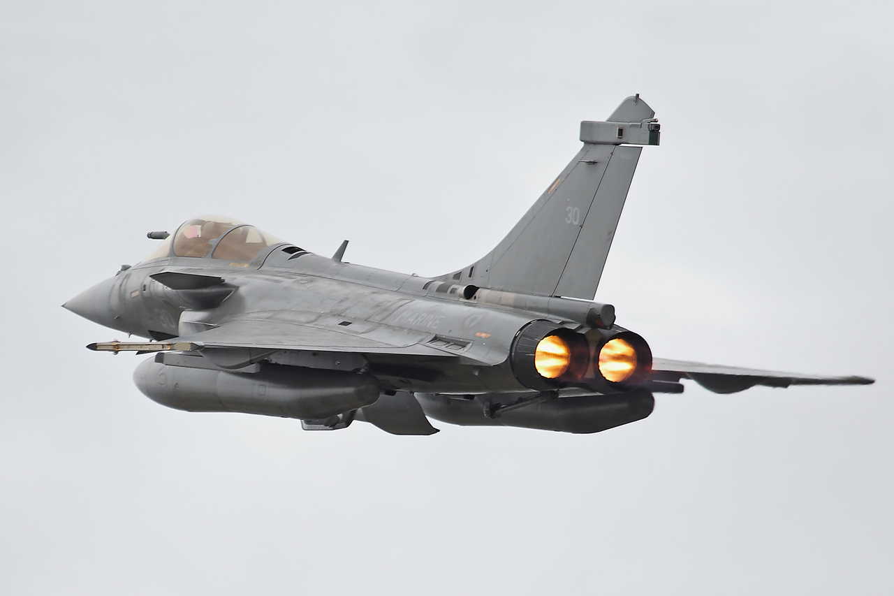 [11/04/2013] Base Aérienne 118 de Mont de Marsan: Centenaire de la "Cocotte" escadrille BR11...  Vjze