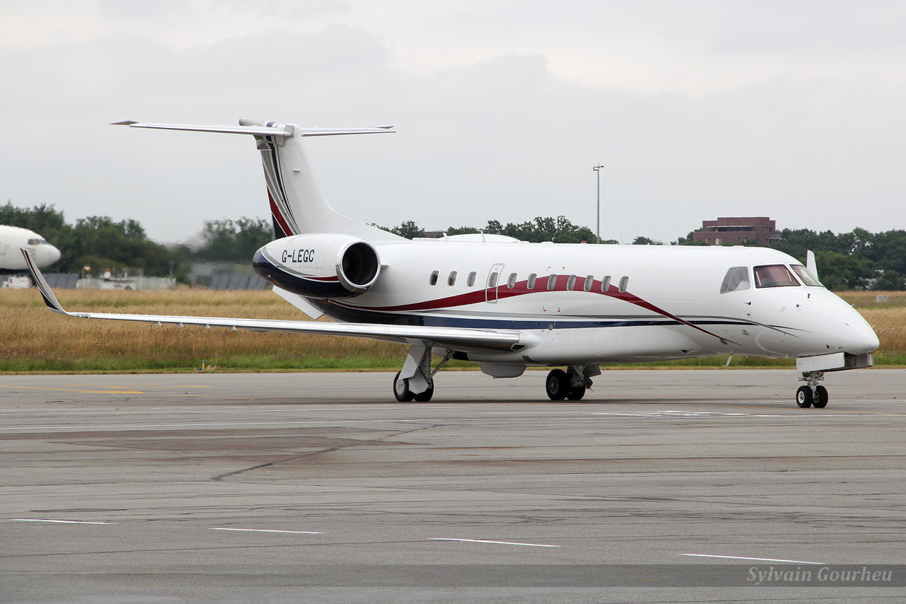 Embraer EMB-135BJ Legacy 600 London Executive Aviation G-LEGC le 28/06/13 - Page 2 Kcqo