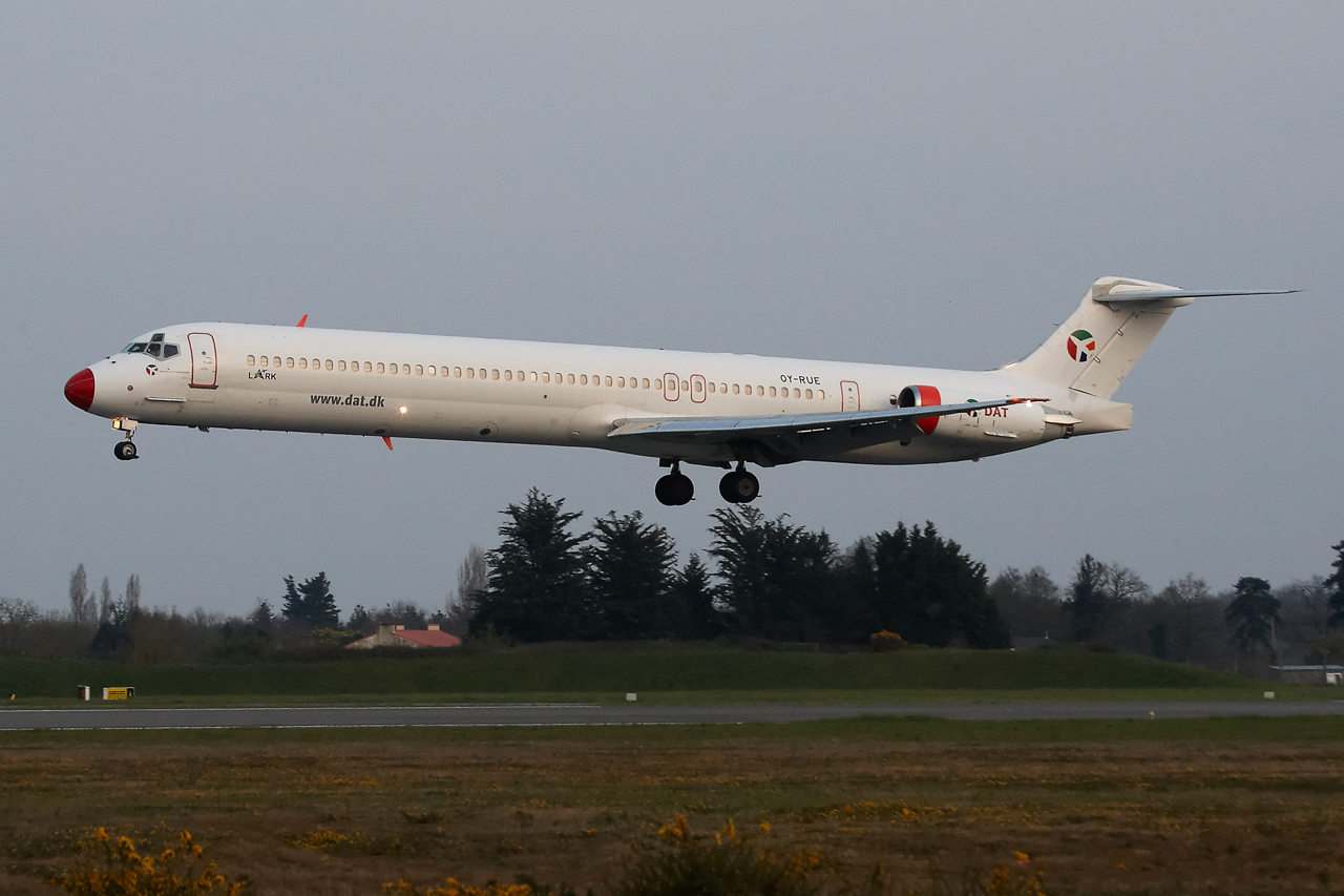 [31/03/2013] McDonnell Douglas MD-83 (OY-RUE) Danish Air Transport Sfmv