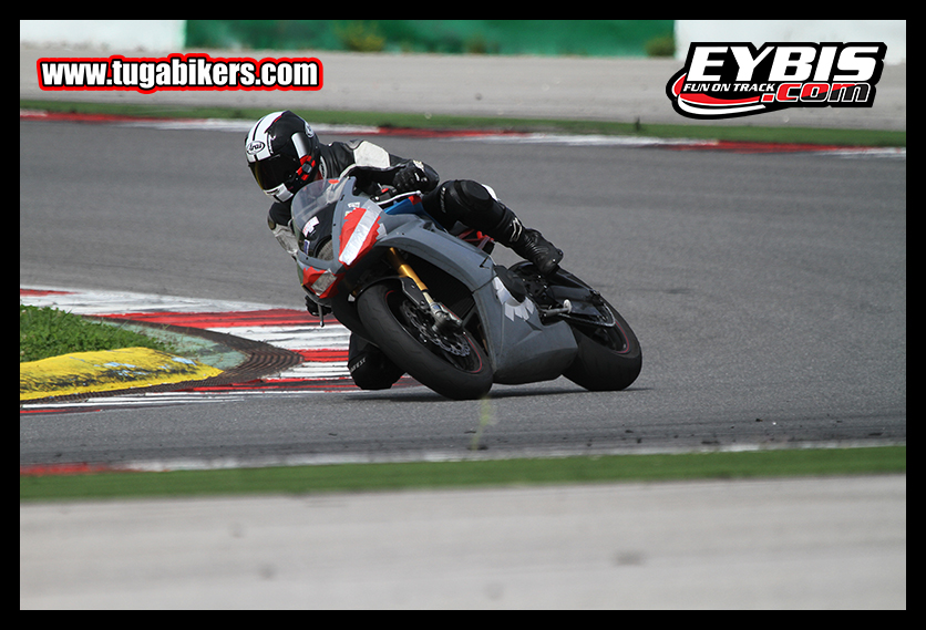 BMW-MOTORRAD-TRACKDAYS , ORGANIZED BY EYBIS , JEREZ 28 e 29 Setembro e Portimo 4-5-6 Outubro - Pgina 3 C3yd