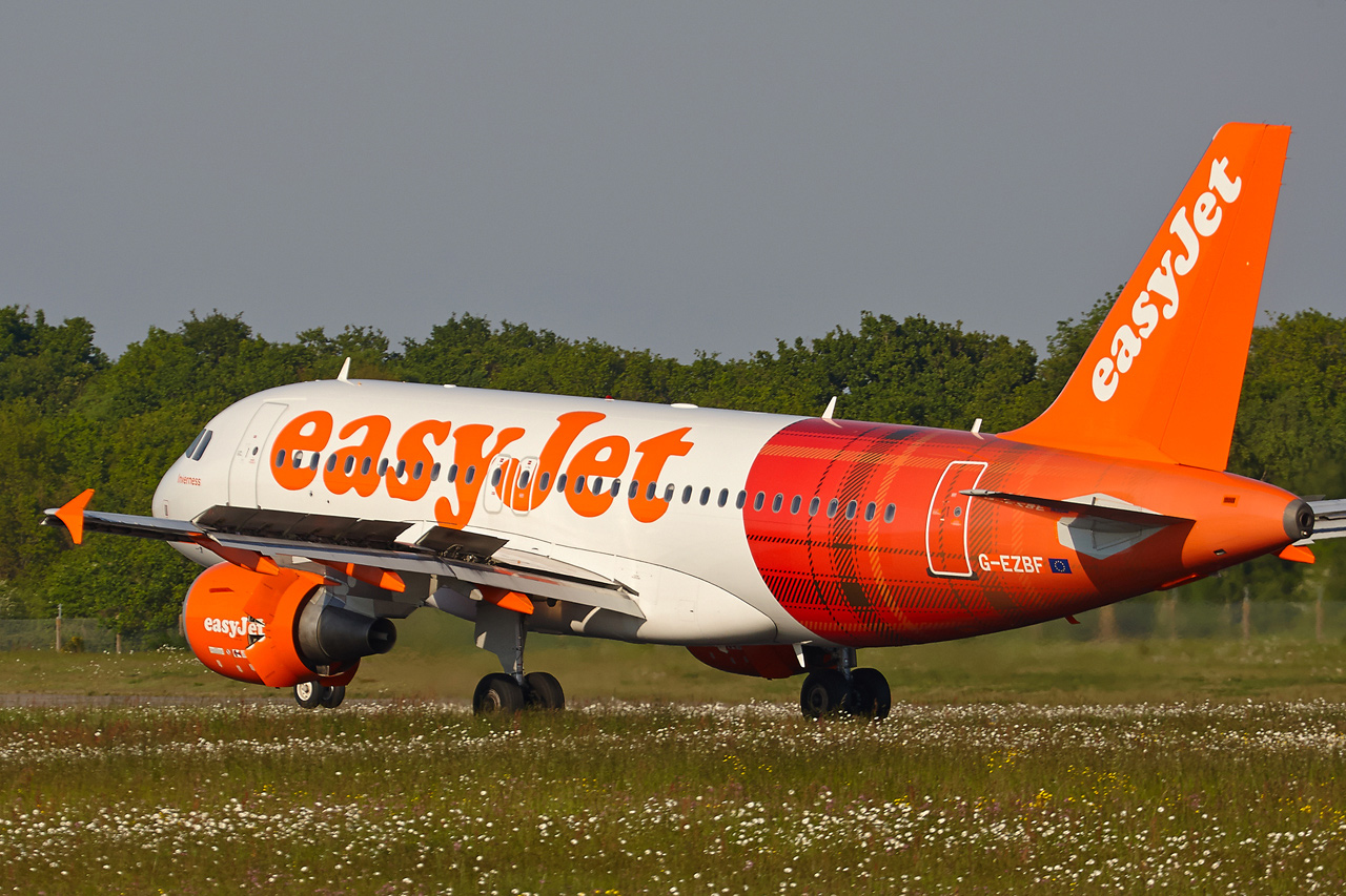 [20/04/2014] AIRBUS A319 (-EZBF) EASY JET INVERNESS Oha7