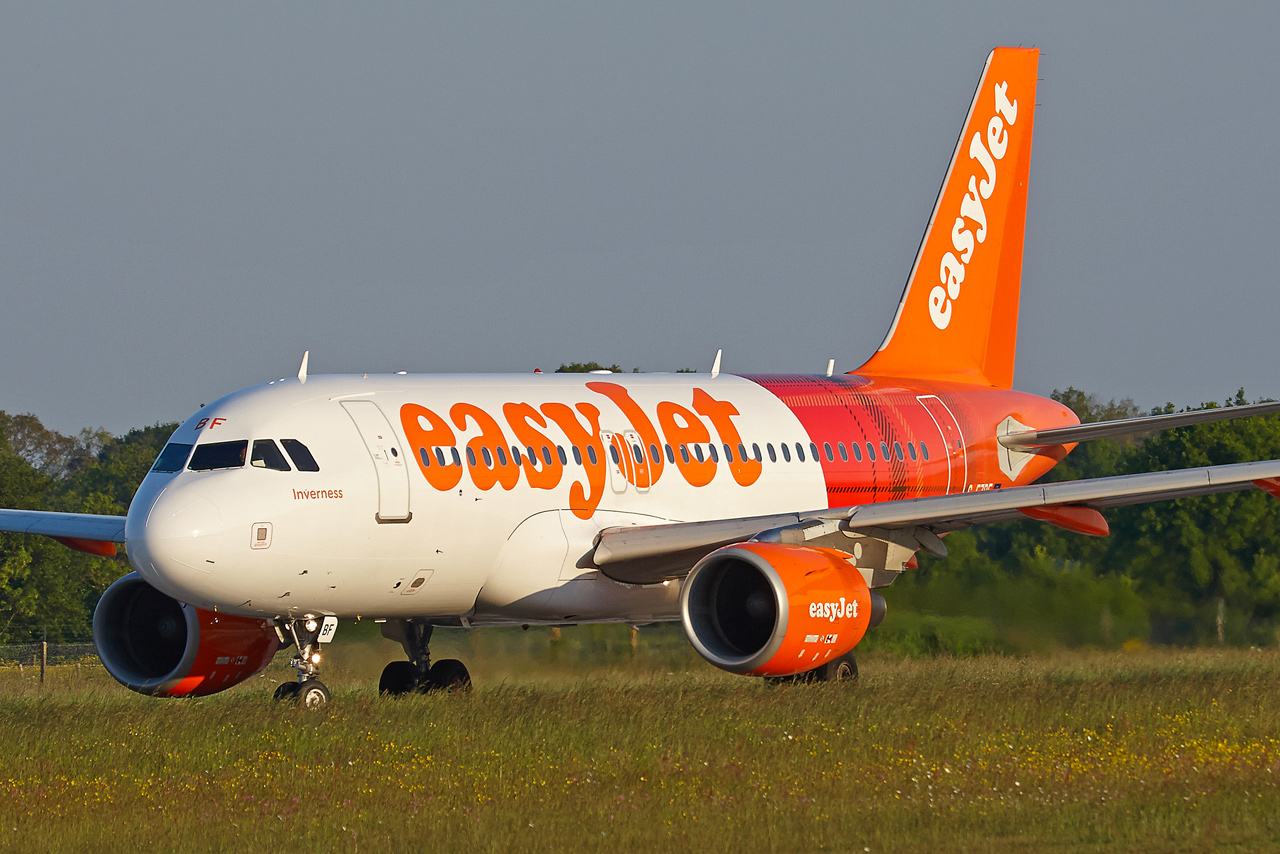 [20/04/2014] AIRBUS A319 (-EZBF) EASY JET INVERNESS Psl0