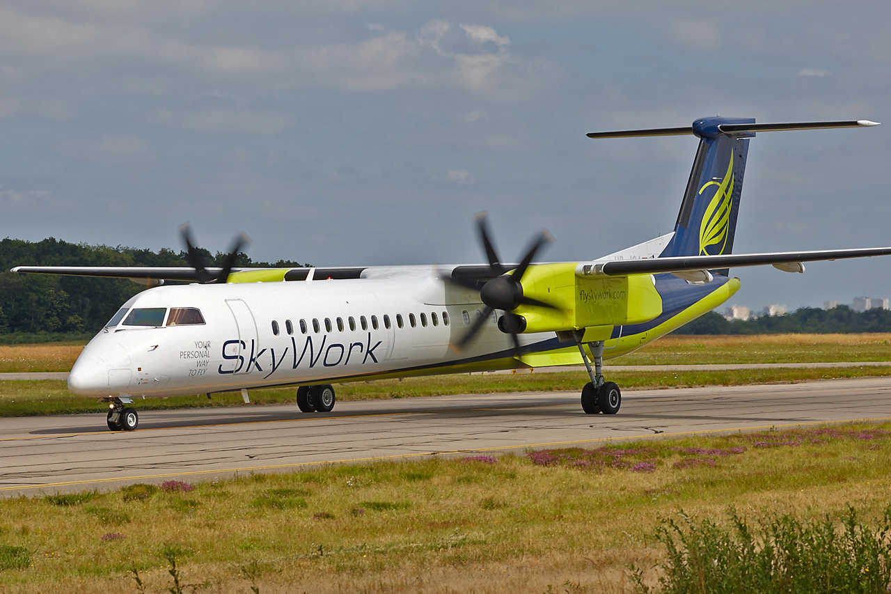 [13/06/2014] Dash8 (HB-JGA) Skywork Airlines Iyk1v