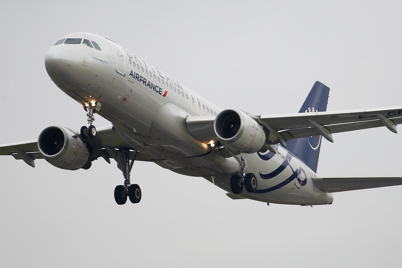 [F-GFKS & F-GFKY] A320 Air France Skyteam c/s - Page 3 Qic5