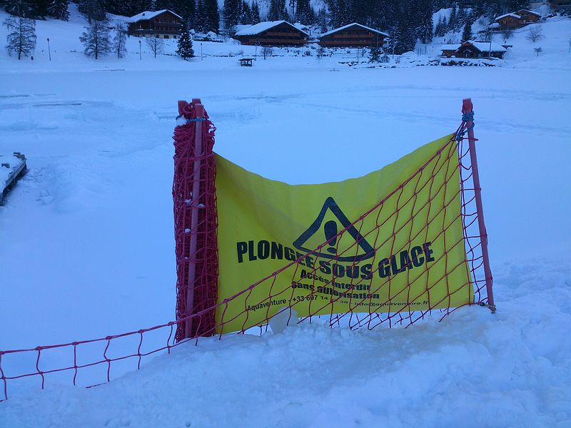 Plongée sous glace avec l' Aquascope JeanRichard PVD Dsc0600za