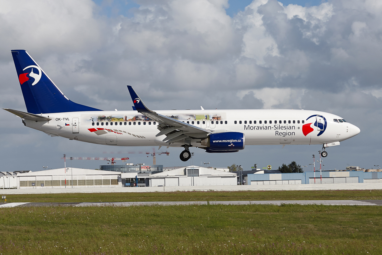 [26/04/2014] Boeing B737-800 (OK-TVL) Travel Service "Moravian - Silesian Region" Cl4f