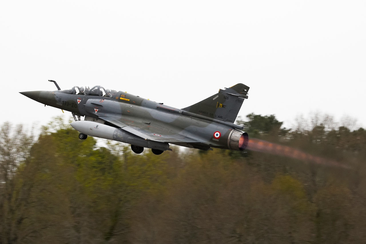 [11/04/2013] Base Aérienne 118 de Mont de Marsan: Centenaire de la "Cocotte" escadrille BR11...  W7p3