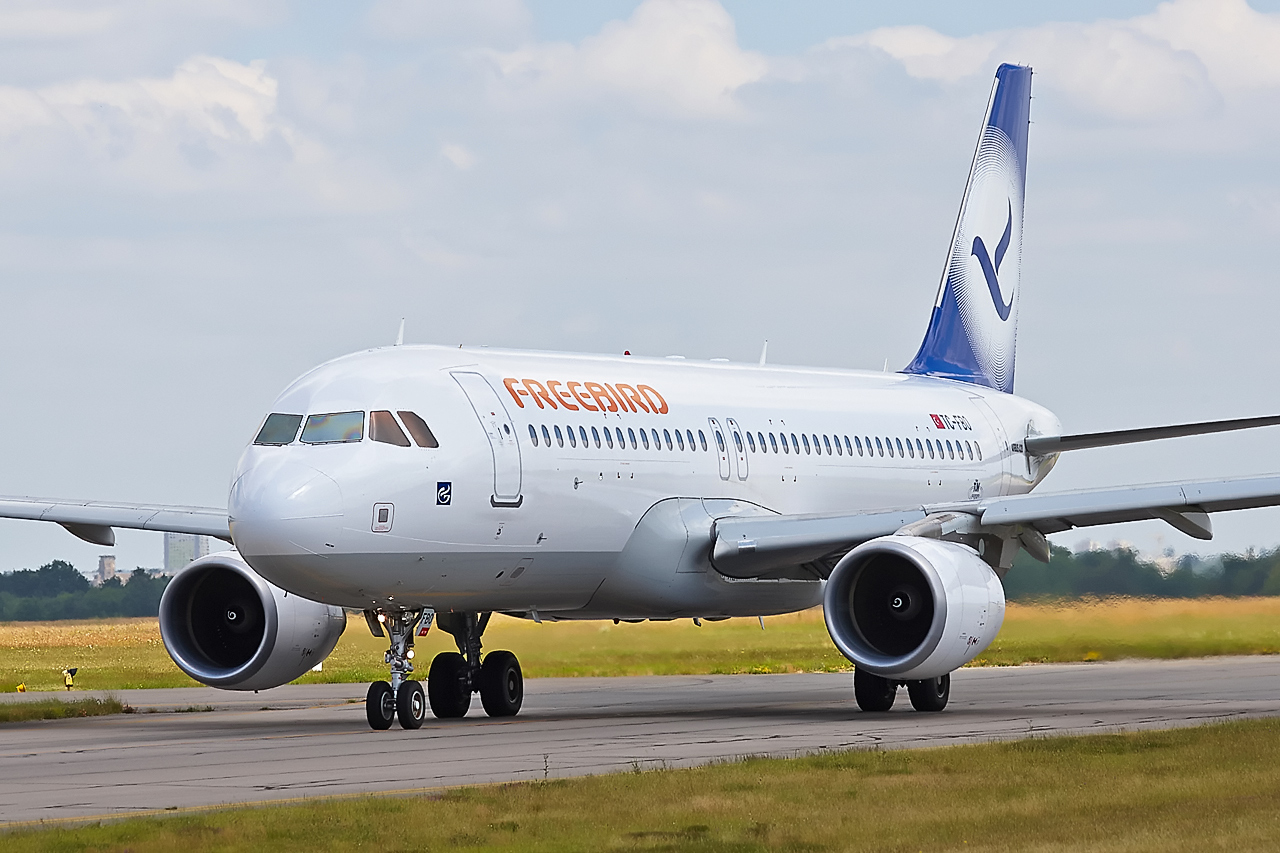 [15.06.2014] A320-214 (TC-FBO) Freebird 7g8v