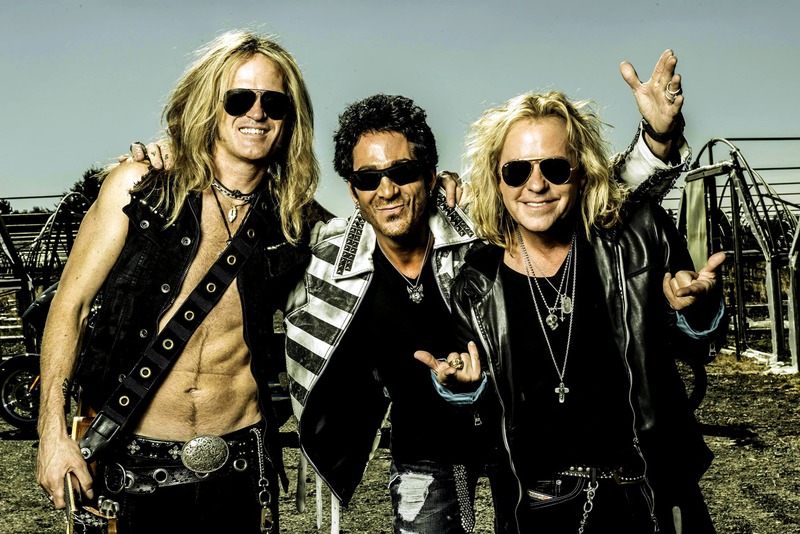 Revolution Saints - Turn Back Time (SP) (2015) BDYsm4