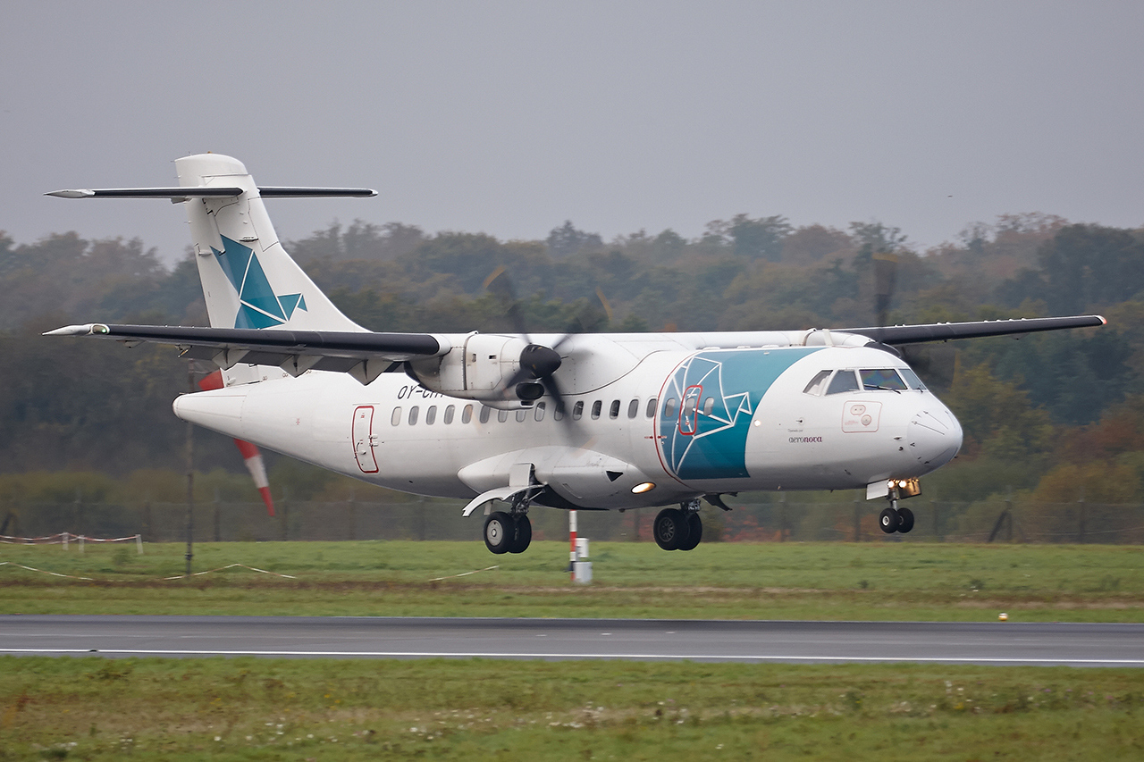 [28/10/2015] ATR42  (OY-CHT) Denim Air   7Zs3fA