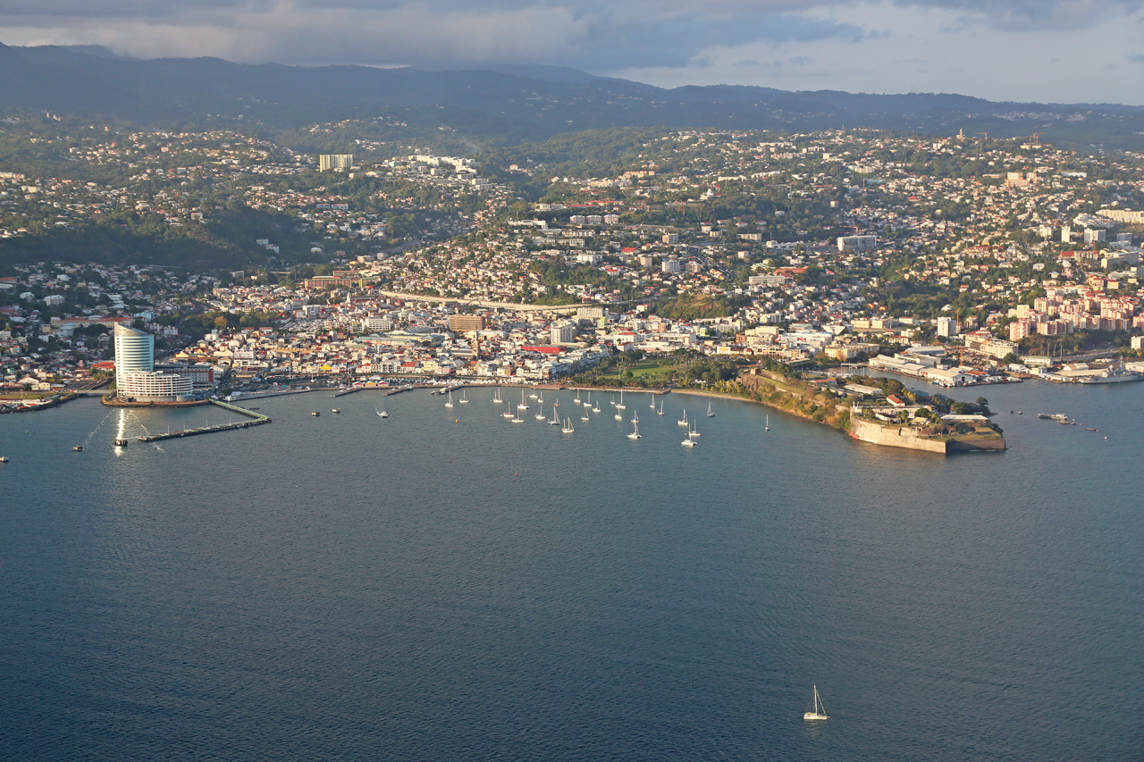 spotting caraibes du 16 et 17 février XBkTOP