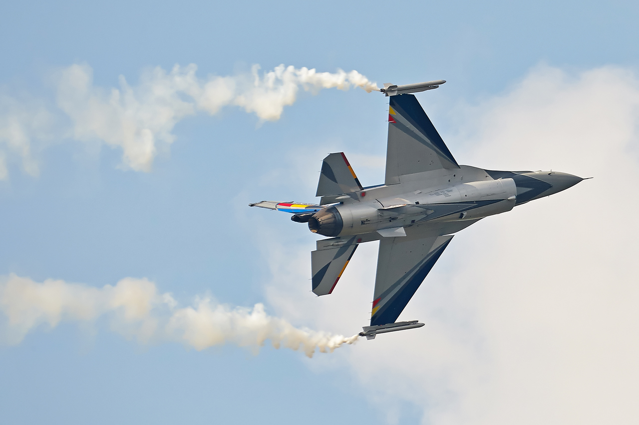 [12-14/09/2014]Meeting de Klein Brogel: Belgian Air Force Days... - Page 2 JrXlWQ