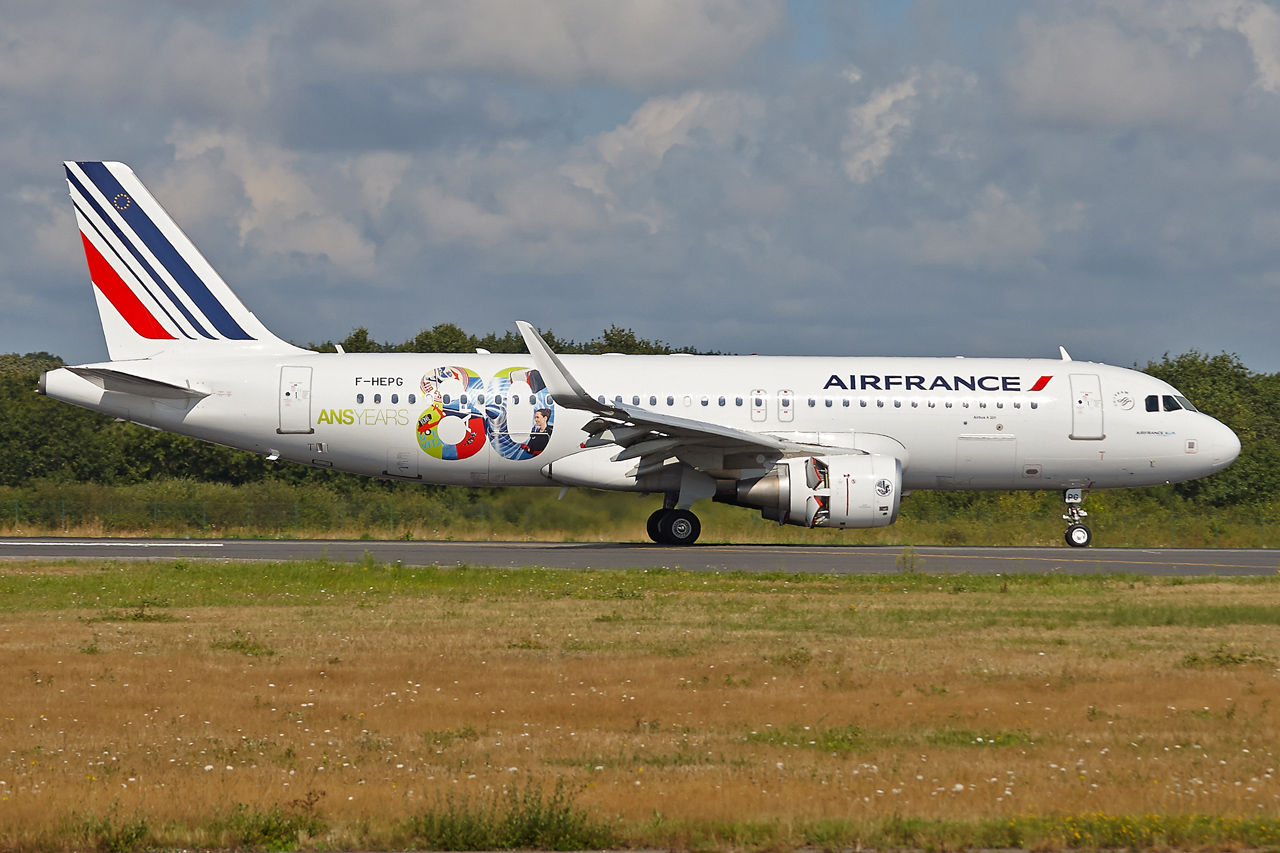 [F-HEPG] A320 Air France "80ans"  c/s ZtC76v