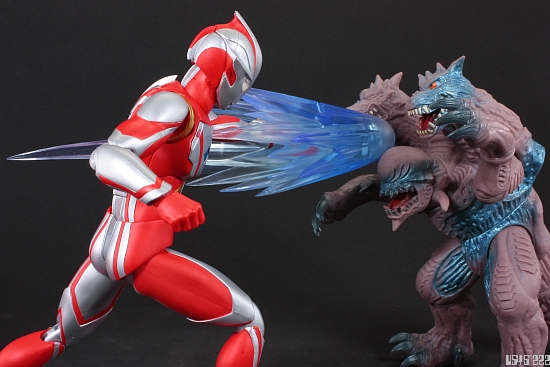 [Bandai] Ultra-Act | Ultraman Mebius (Renewal Ver.) T16e70