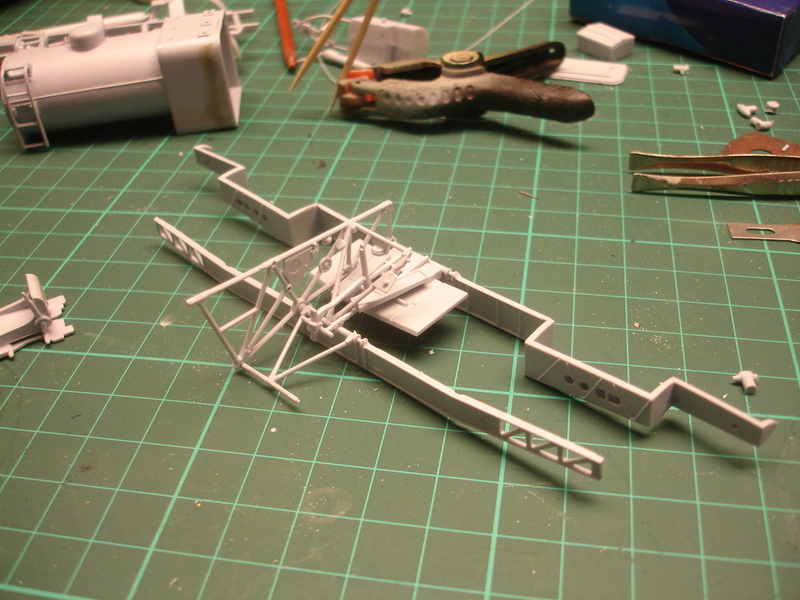 (MONTAGE PROJET AA) Hurricane MKI 1/48 - Page 3 BjFaCT