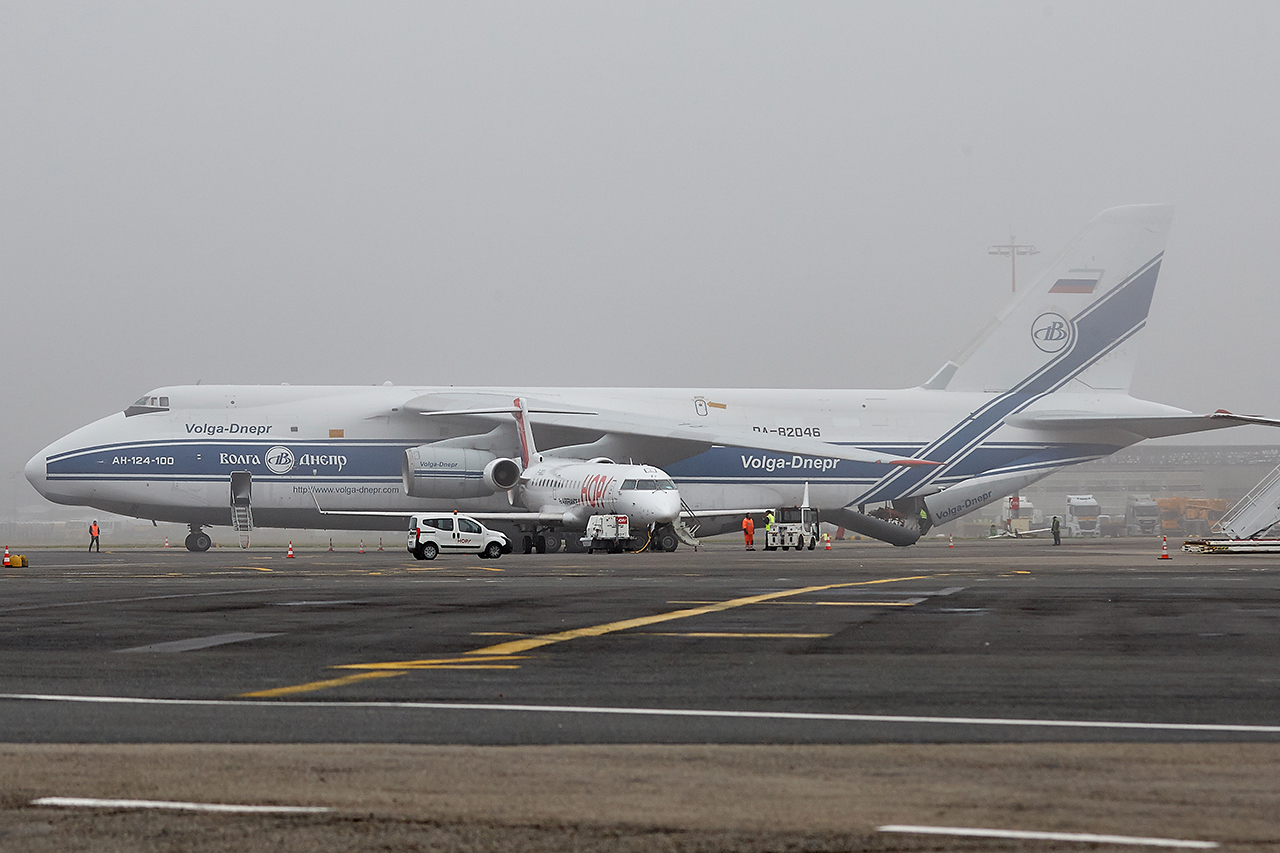 [02/11/2016] Antonov An124 (RA-82046) Volga-Dnepr Airlines   FavOHw