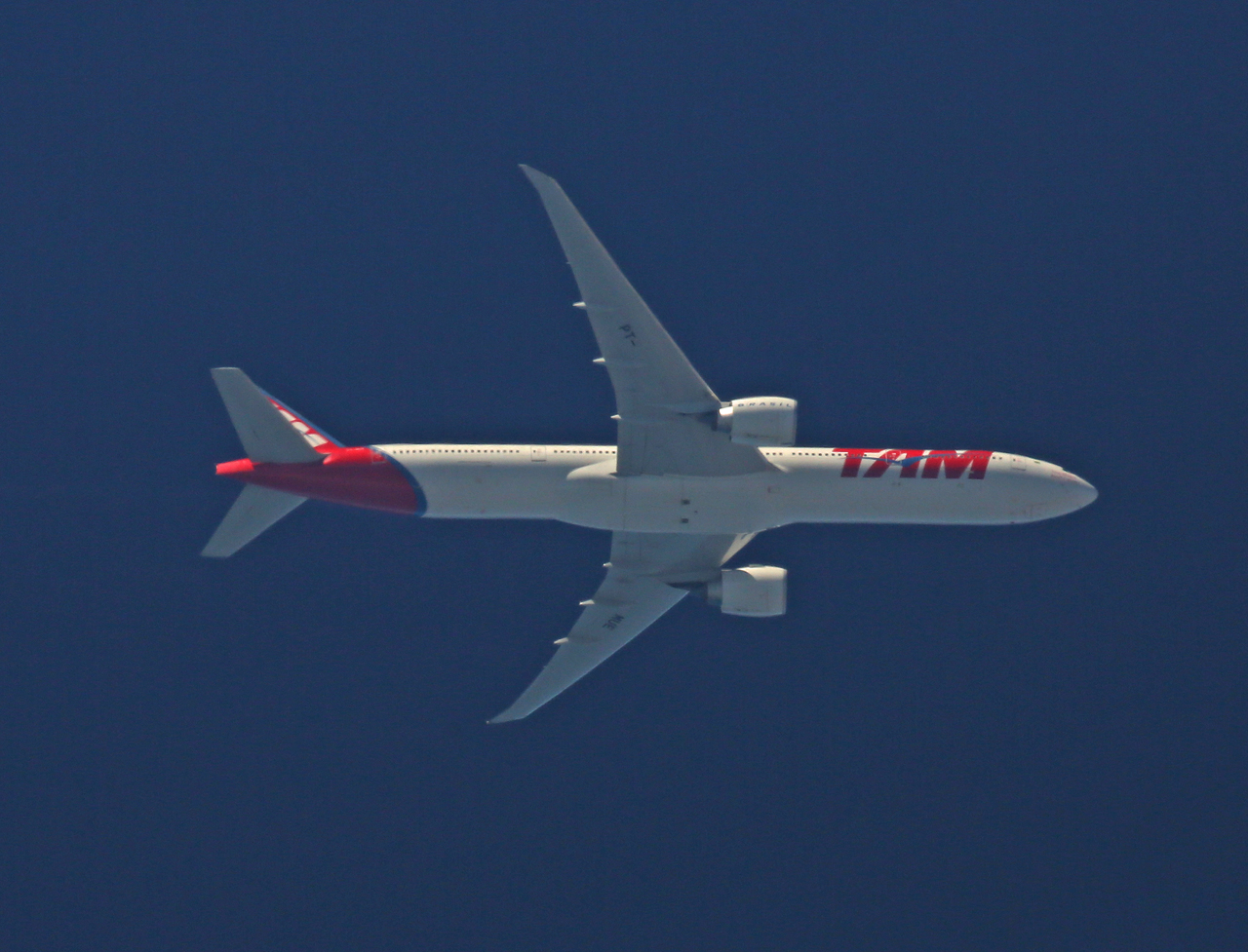 [Topic Unique] Les avions à très haute altitude - Page 11 ZiPsAT