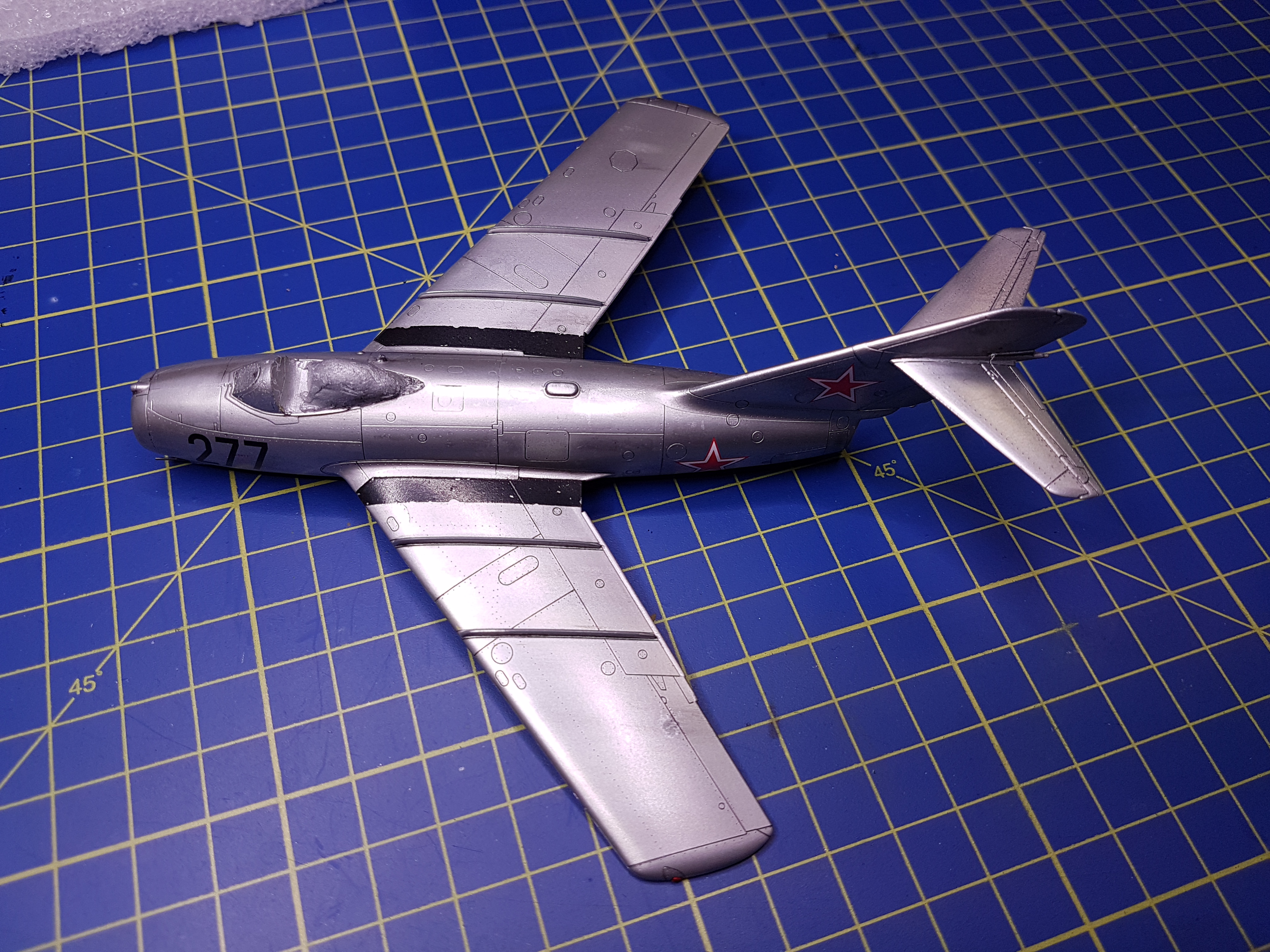 Eduard 1/72 MIG-15 - Sida 2 JgFjCO