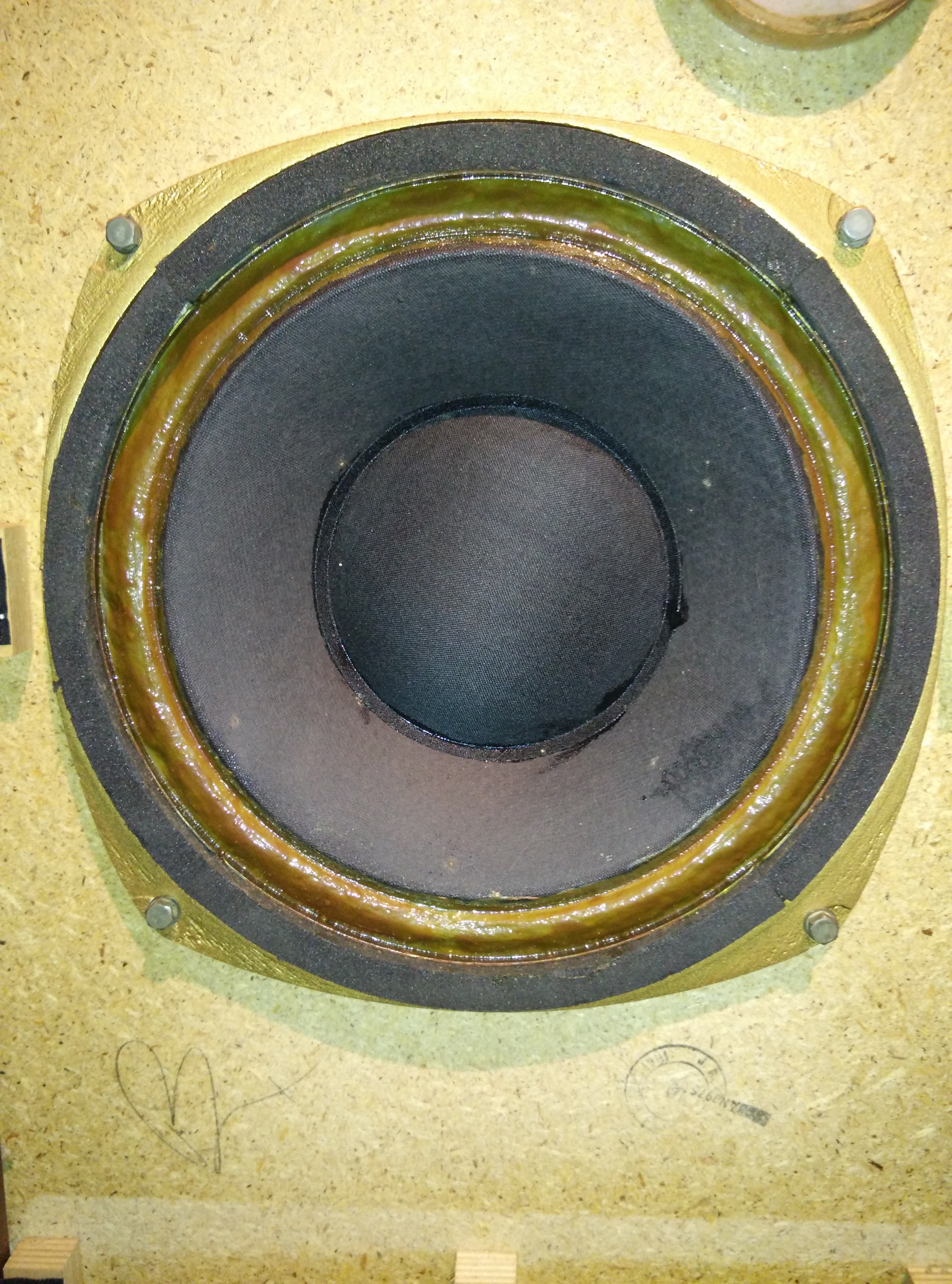 Ayuda altavoces Tannoy VIswqU