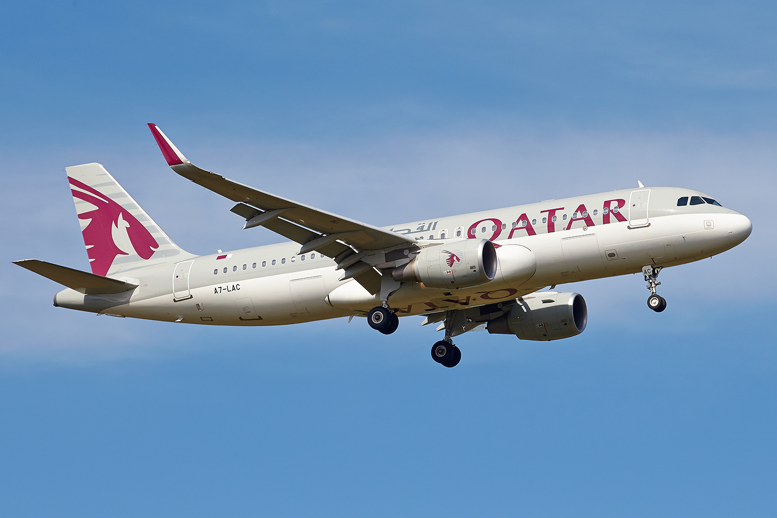 [07/08/2017] Airbus A320 (A7-LAC) Qatar Airways JaAPxX