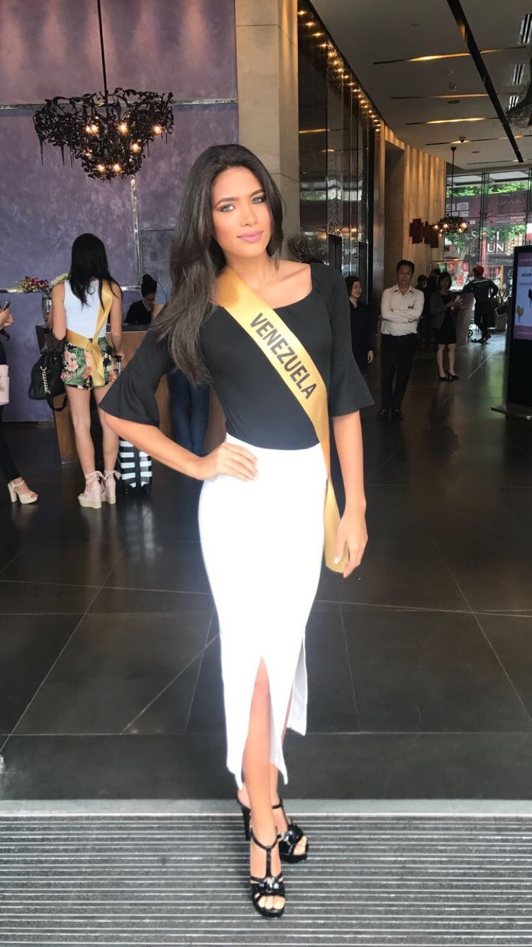 tulia aleman, 1st runner-up de miss grand international 2017. - Página 4 JeBF3a