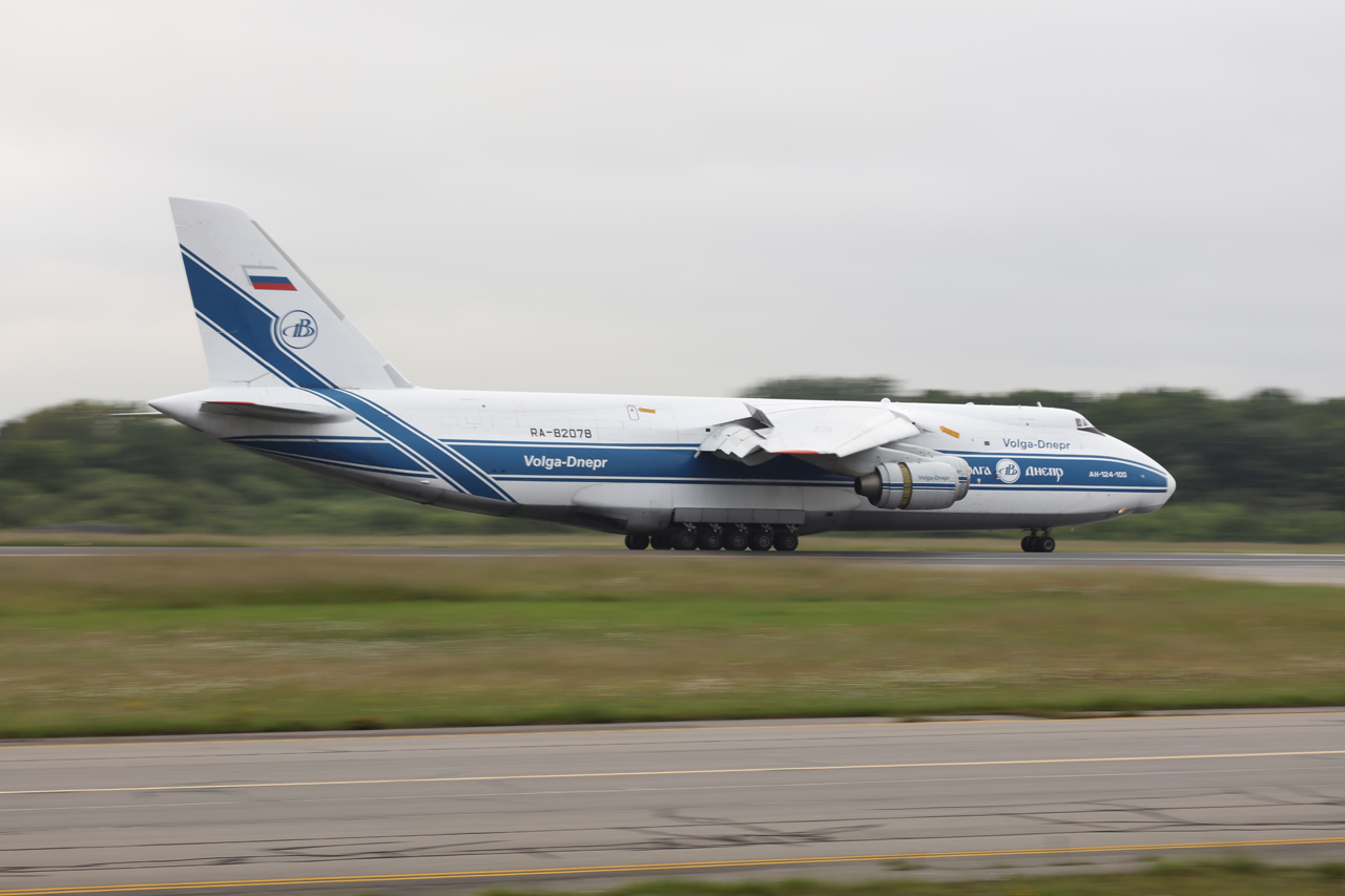 [03/06/2016] Antonov An124 (RA-82078) Volga-Dnepr Airlines  4humFR