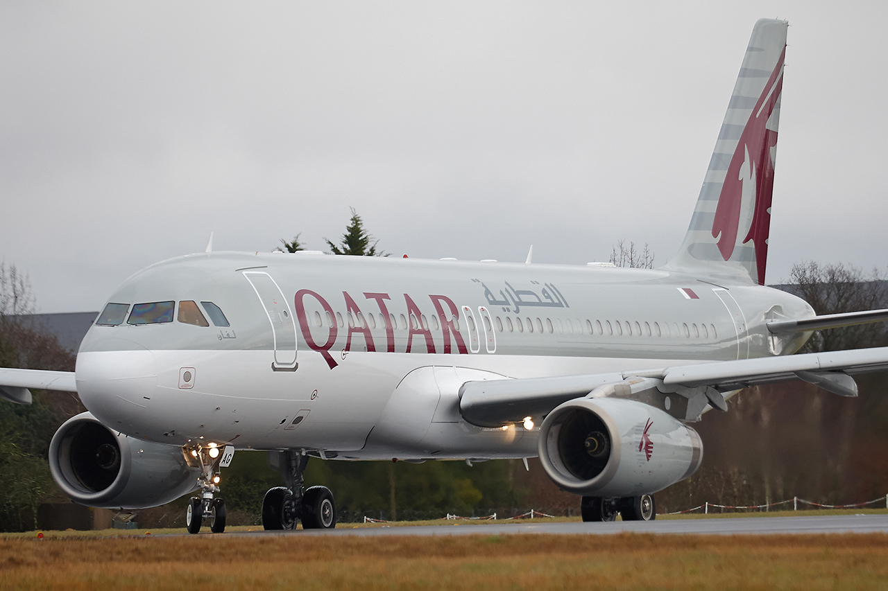 [19/02/2016] Airbus A320 (A7-AAG) Qatar Amiri Flight  KqUTGw