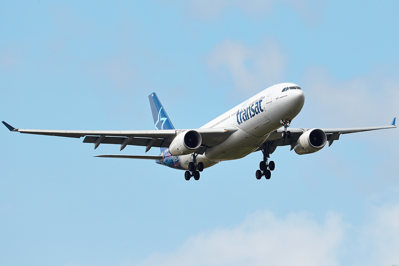 [08/08/2017] Airbus A330-200 (C-GITS) Air Transat aka "Planeur des Açores" 0vF5ki