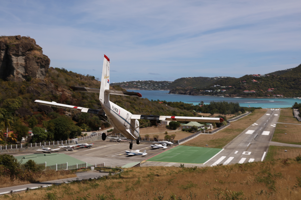 SPOTTING CARAIBES 2017 EE9P8n