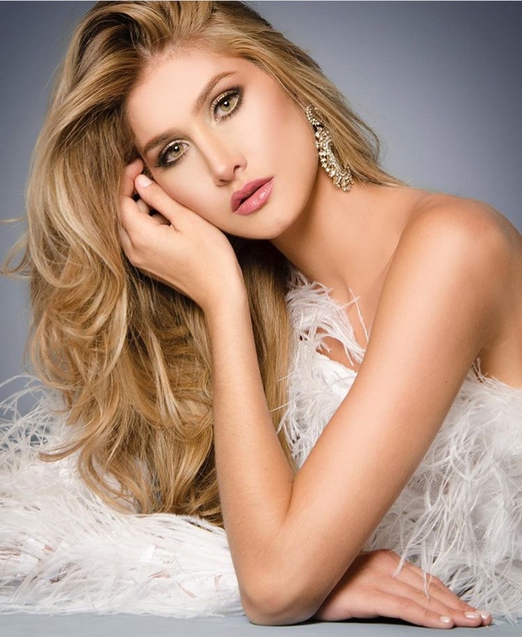 Chuyên gia về Miss World đánh giá Hoàng My cao nhất tại Miss World 2012! YoWzLc