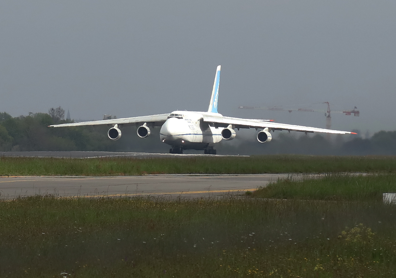 [22/04/2016] Antonov An124 (UR-82072) Antonov Design Bureau SrcuHm